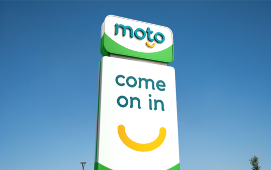 Moto 通过新品牌形象设计重新定义旅行休息站体验