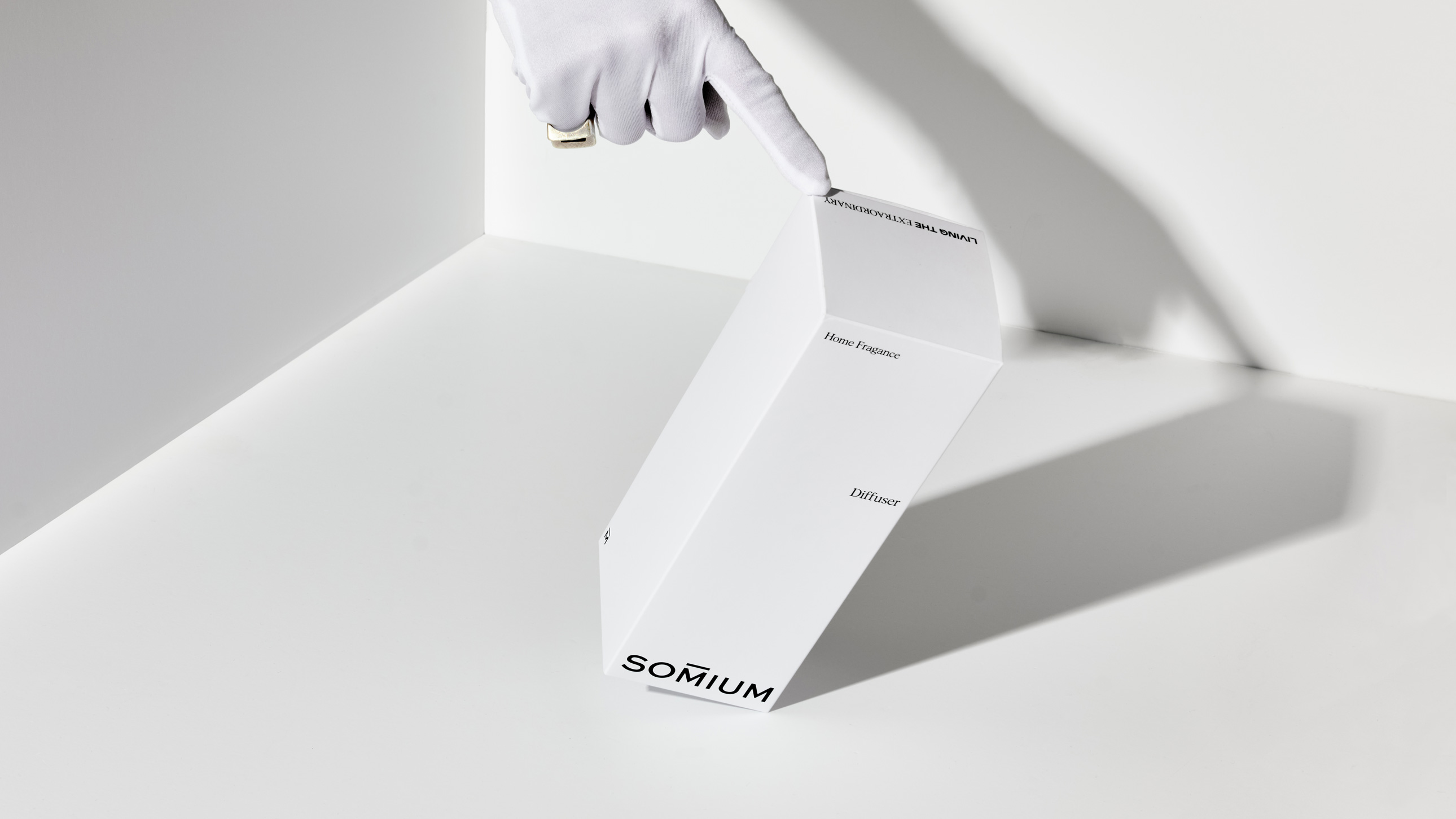 diseno-packaging-grafico-fragance-perfume-somium-evangelisti-5.jpg diseno-packaging-grafico-fragance-perfume-somium-evangelisti-5.jpg