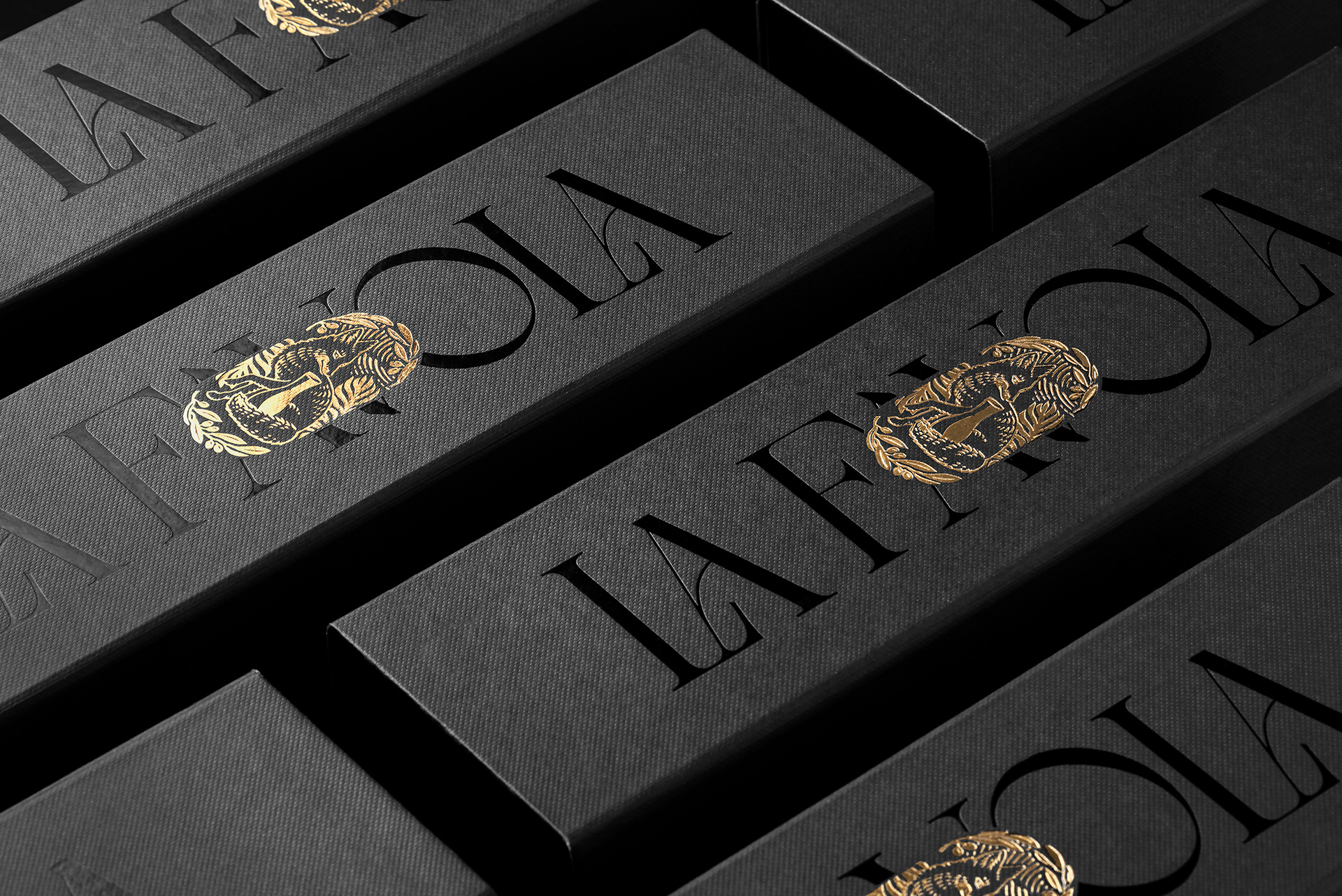 6-HOLY-LAFAVOLA-WORLD-BRAND-DESIGN.jpg 6-HOLY-LAFAVOLA-WORLD-BRAND-DESIGN.jpg