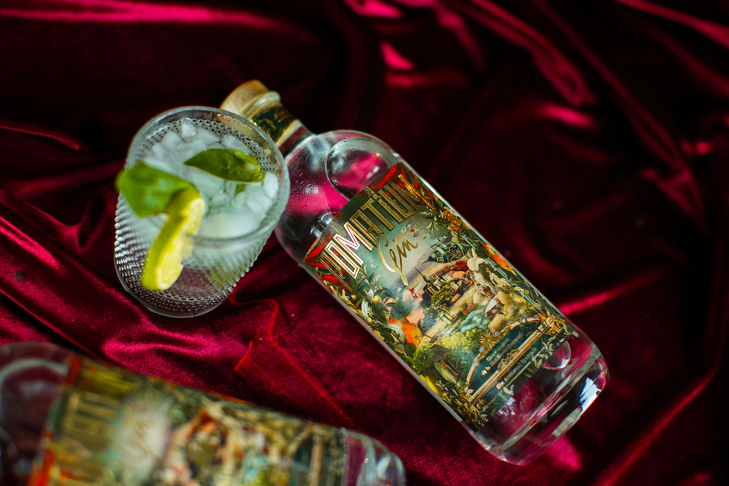Pomatium-cocktail2-Studio-Boam-world-brand-design.jpg Pomatium-cocktail2-Studio-Boam-world-brand-design.jpg